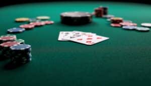 découvrez les termes essentiels du poker pour améliorer votre jeu ! apprenez le vocabulaire indispensable pour maîtriser les stratégies, les différentes mains et les nuances du poker. que vous soyez débutant ou joueur expérimenté, ce guide vous aidera à devenir un pro des mots du poker.